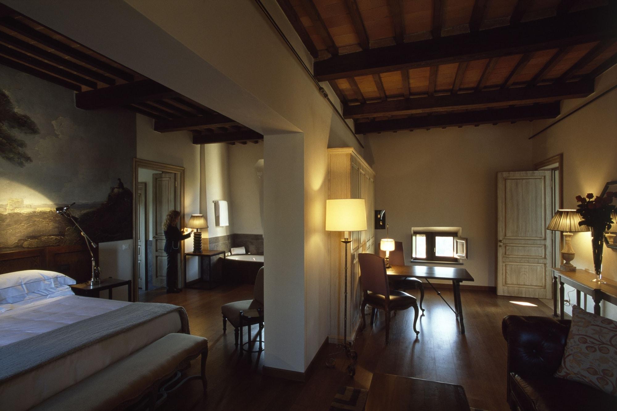 Castel Monastero - The Leading Hotels Of The World Castelnuovo Berardenga Ngoại thất bức ảnh